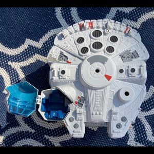 2011 StarWars Millennium Falcon Galactic Heroes Ship Hasbro
